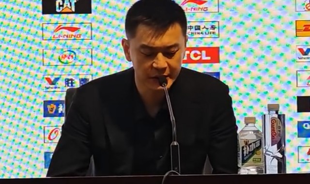 输广东发布会！杨鸣直指上半场问题+赞2小将，并回怼记者战术倾斜